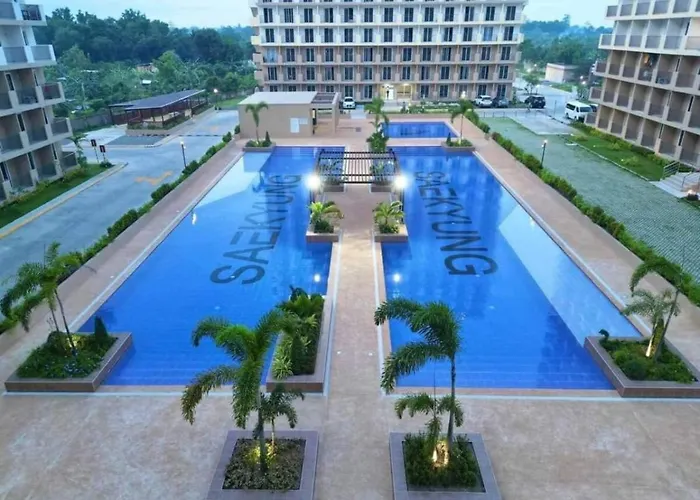 Luxury Condo-sea View- Near *